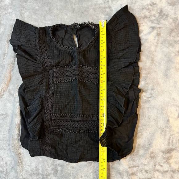 Zara Black Ruffled Blouse

#1250 - Picture 5 of 9